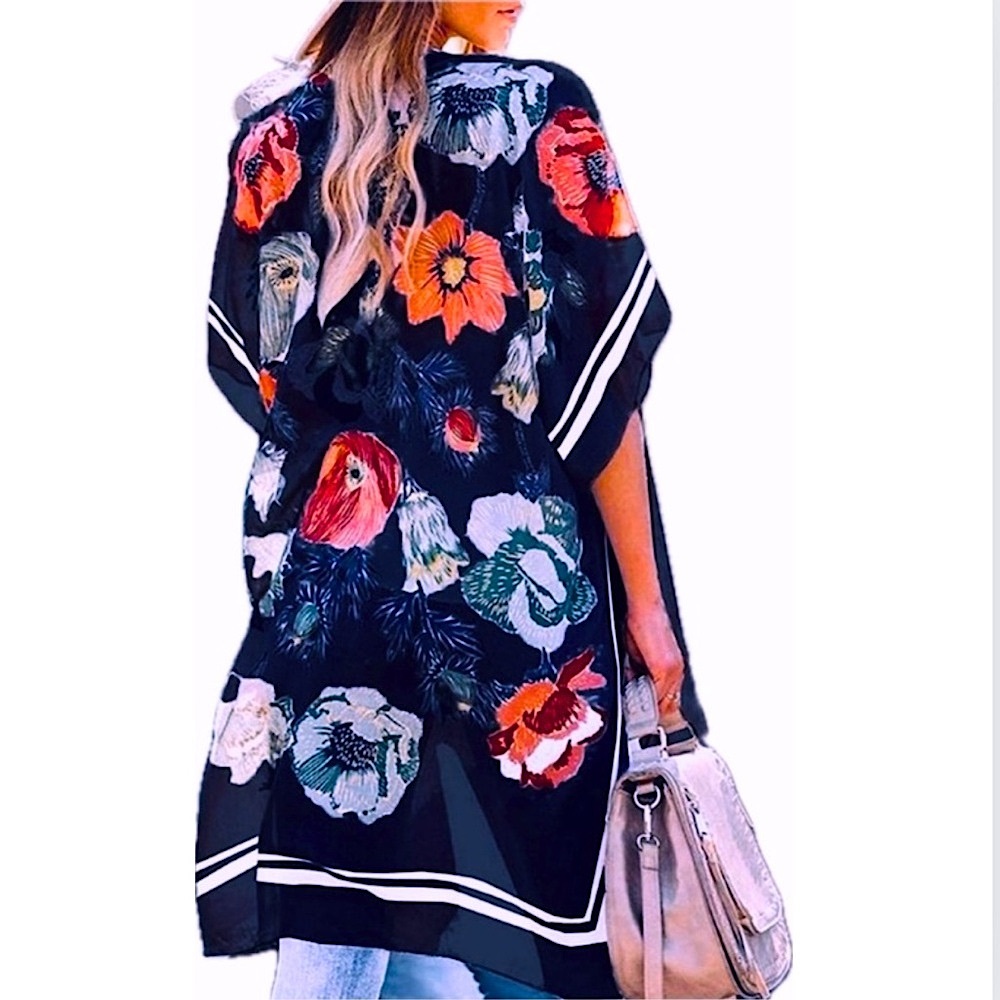 WOVEN HEART Lightweight Floral Kimono